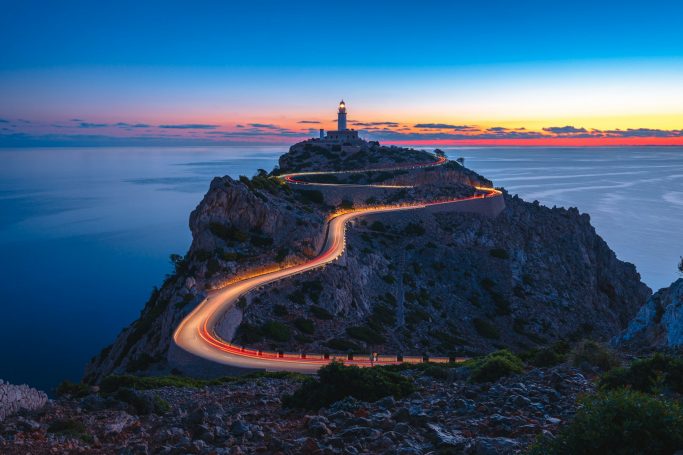 Spanien*